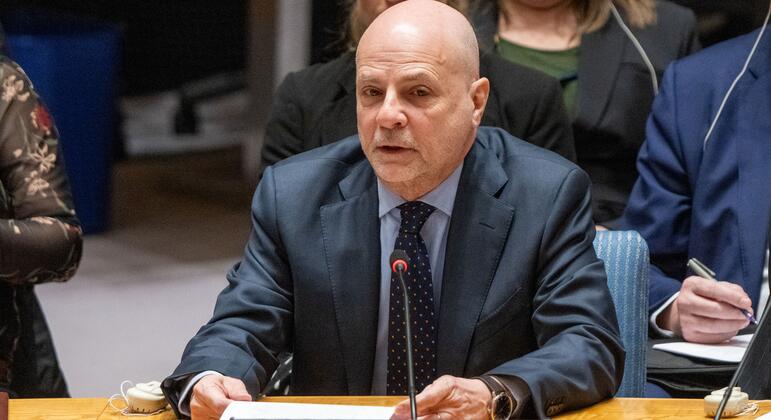 نائب المبعوث الخاص للأمم المتحدة إلى سوريا، كلاوديو كوردوني، يتحدث أمام مجلس الأمن التابع للأمم المتحدة عن الأوضاع في سوريا.